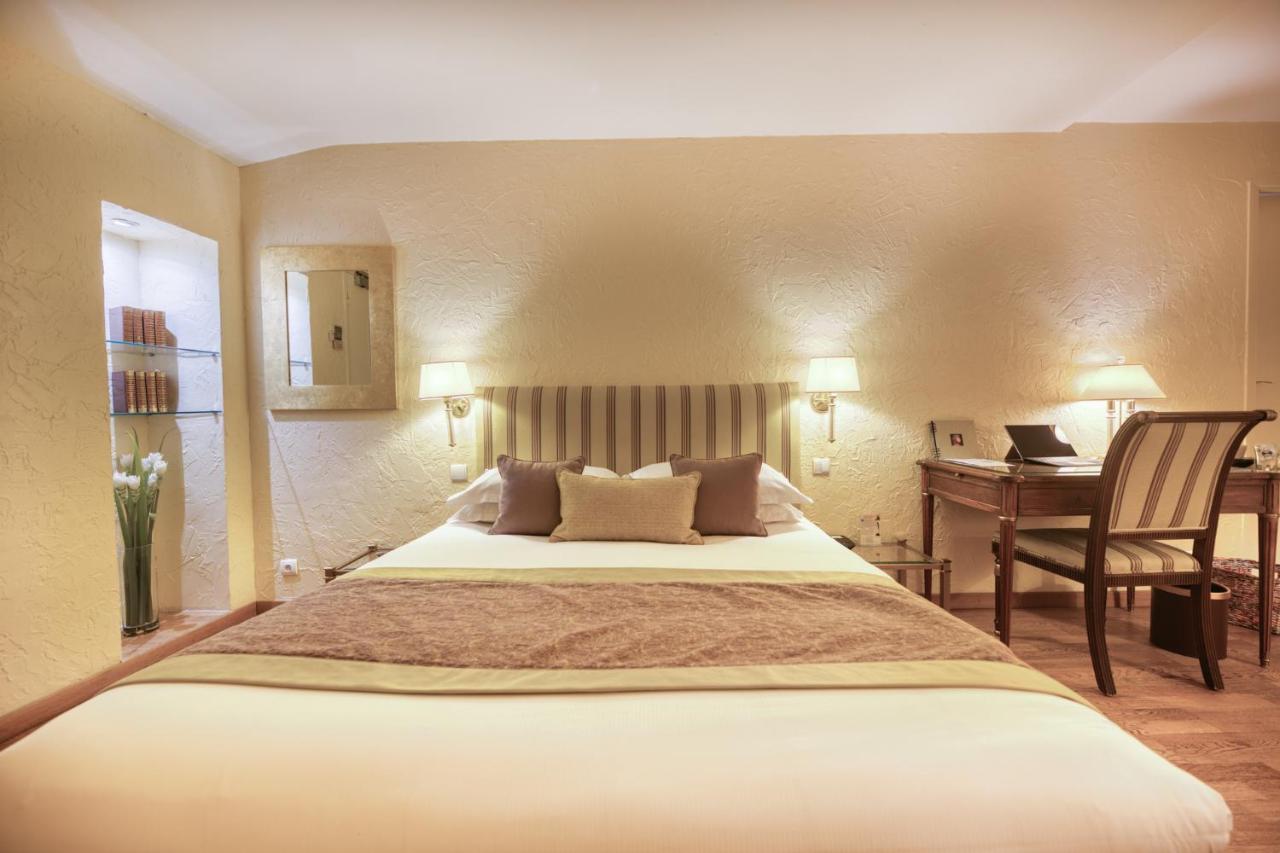Hotel D'Aragon - Place De La Comedie Montpellier Dış mekan fotoğraf